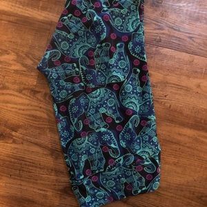 Lularoe Paisley elephants TC